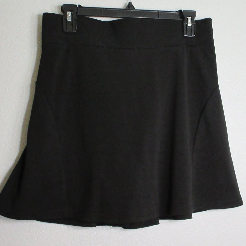 Black Tennis Skirt - Picture 1 of 4